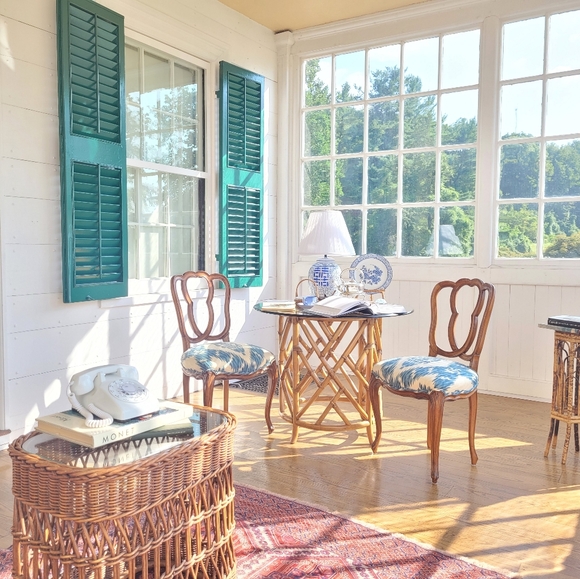 Meet your Posher, Lena - Picture 3 of 10